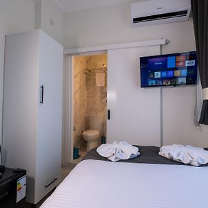 Budget Kamer met een King Size Bed